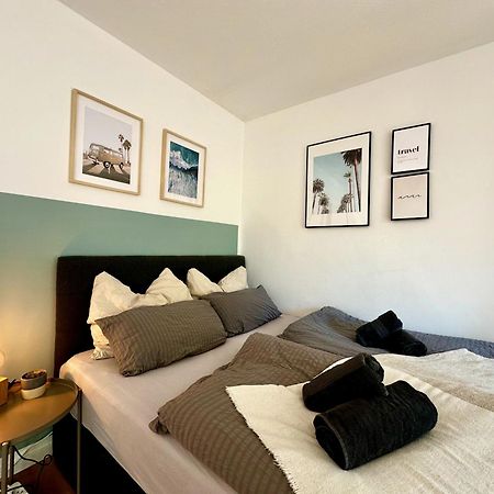 Gemuetliches 1R Apartment Mit Balkon, Parking, Tv Streaming Magdeburg Eksteriør bilde
