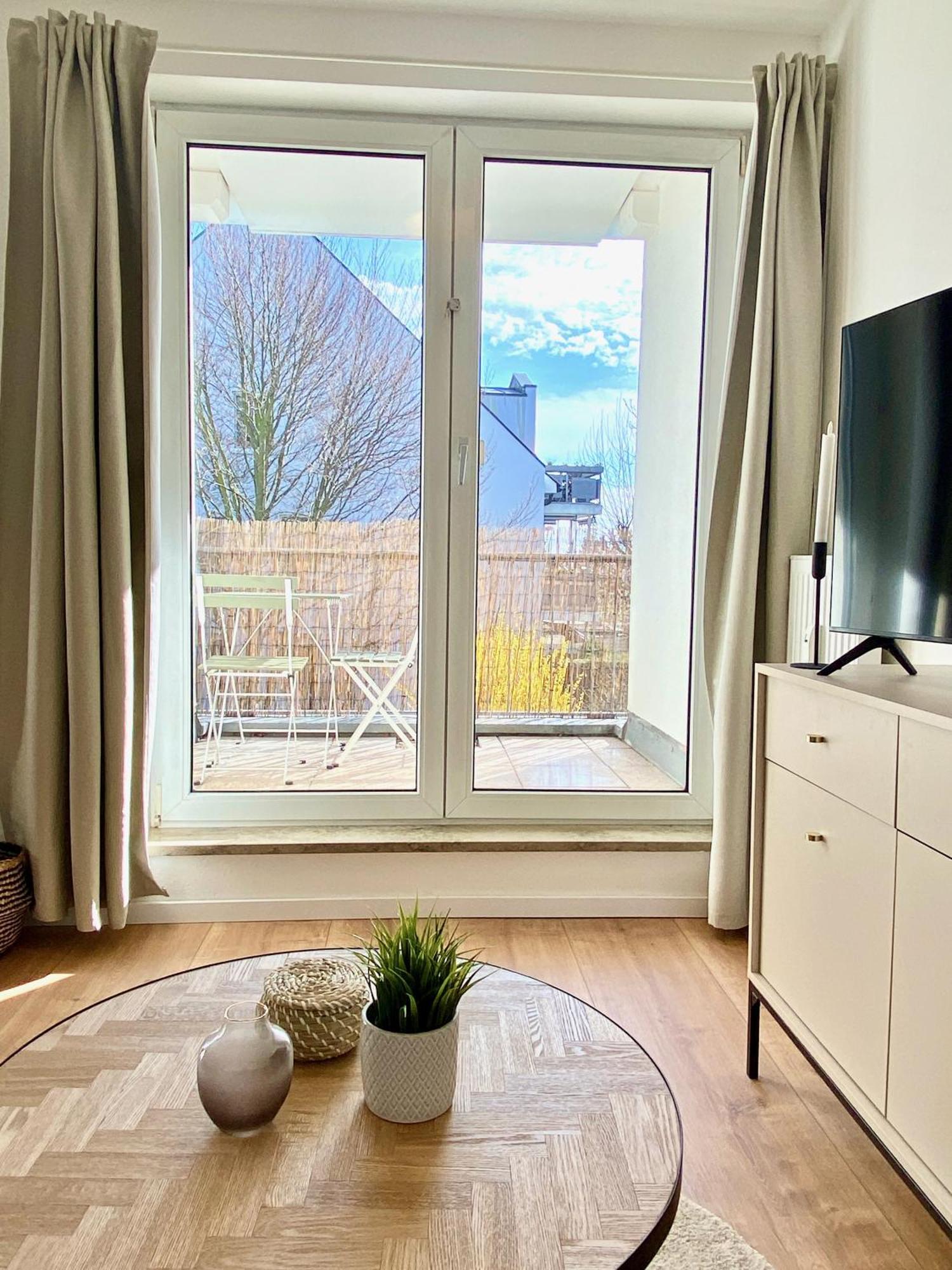 Gemuetliches 1R Apartment Mit Balkon, Parking, Tv Streaming Magdeburg Eksteriør bilde